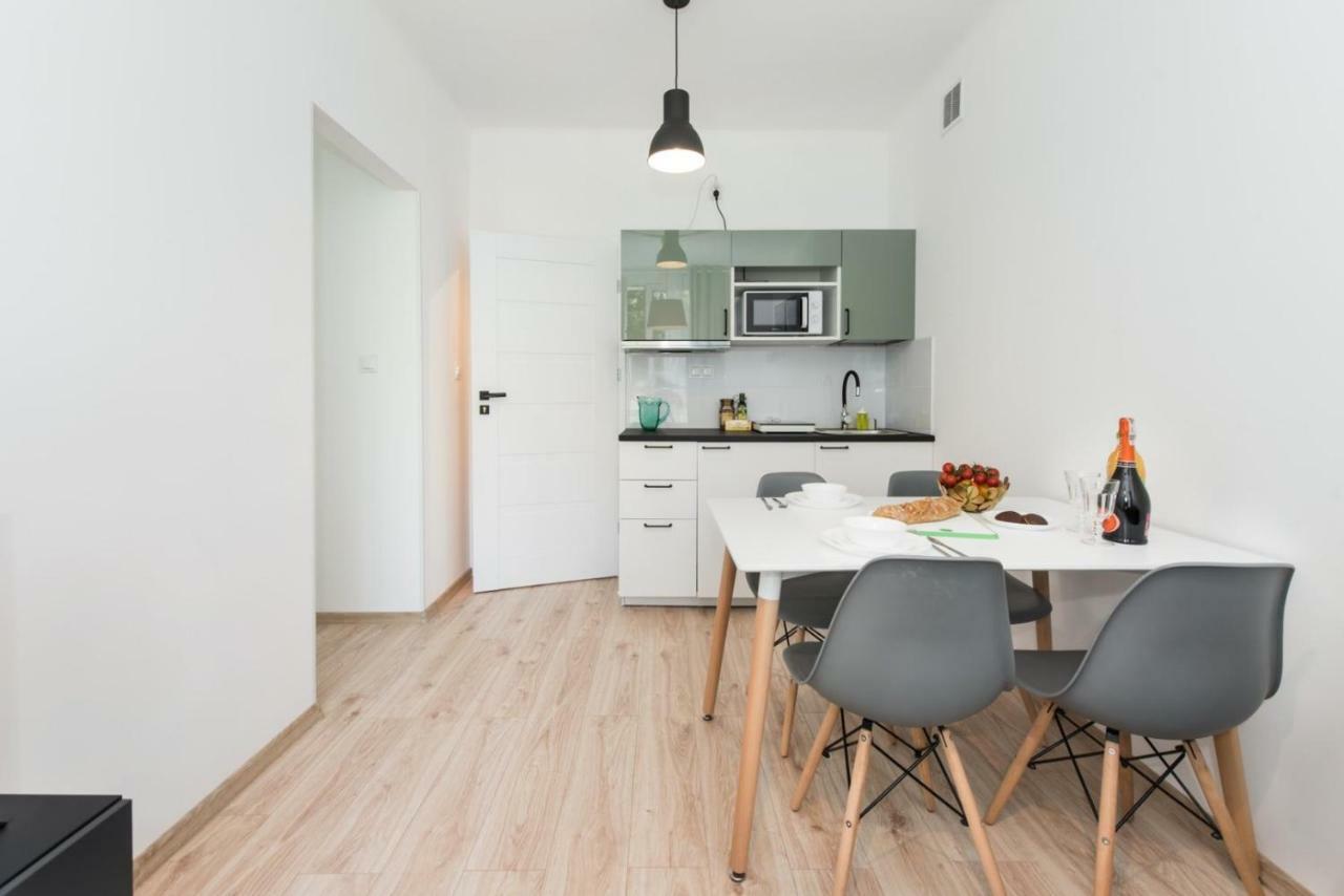 Superapart Gagarina Ministudio Warsaw Luaran gambar