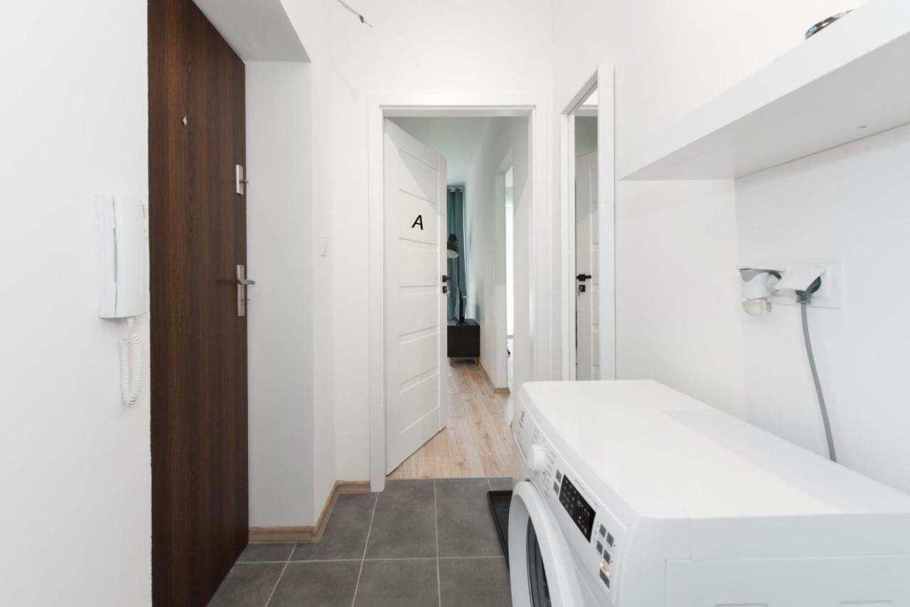 Superapart Gagarina Ministudio Warsaw Luaran gambar